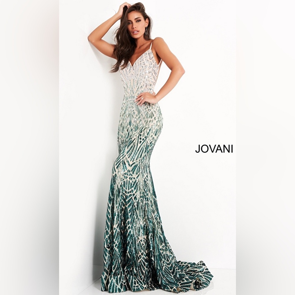 Jovani emerald green mermaid Christmas gown sz 6